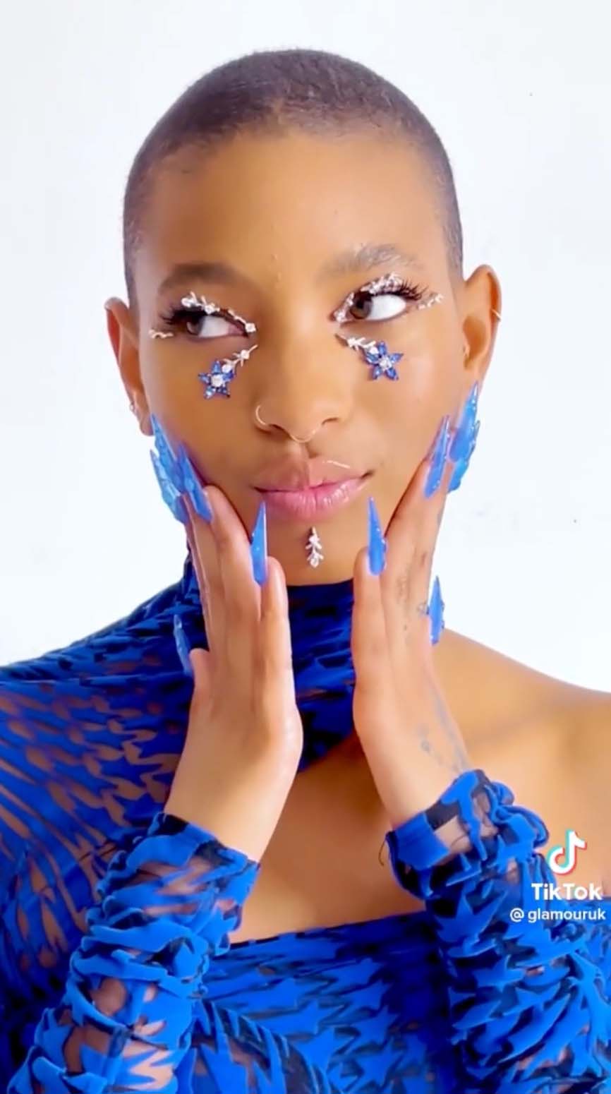 Thumbnail for "Glamour x Willow TikTok Cover"